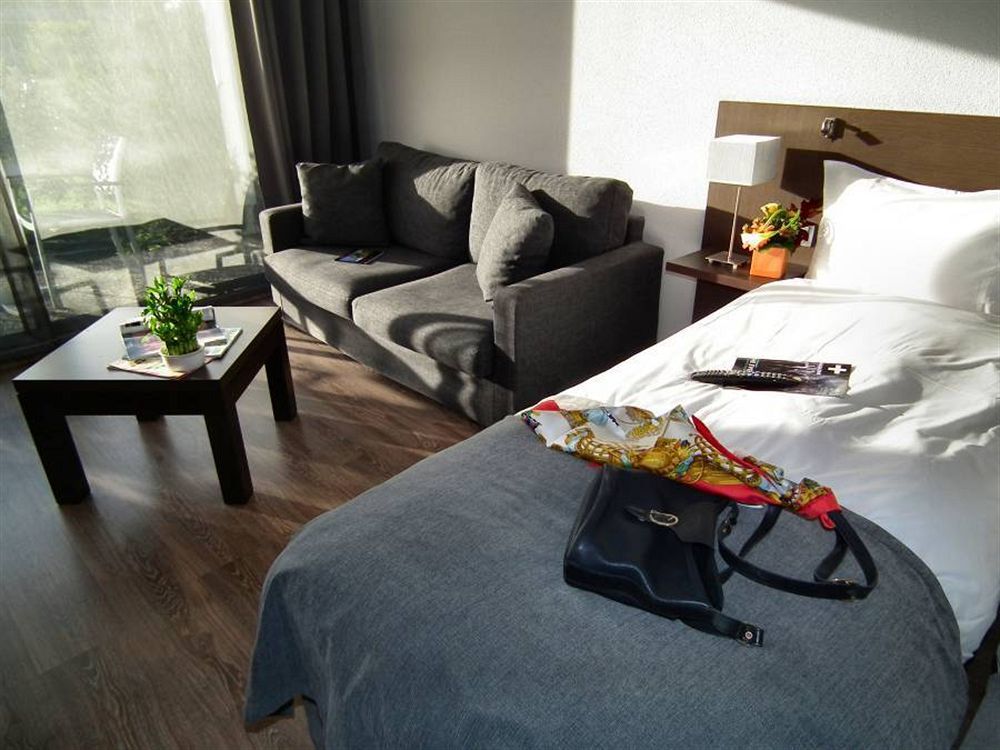 Hotel Eden Park Pau Est, Avec Piscine Zewnętrze zdjęcie